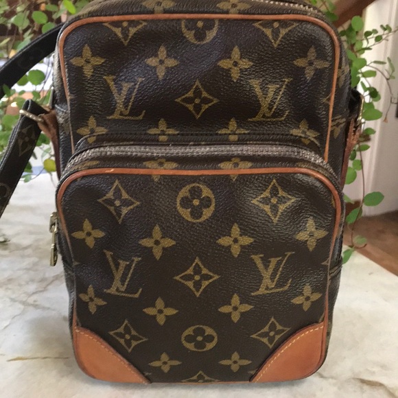 💖SOLD💖 Louis Vuitton Amazon pm crossbody in mono - Picture 2 of 16